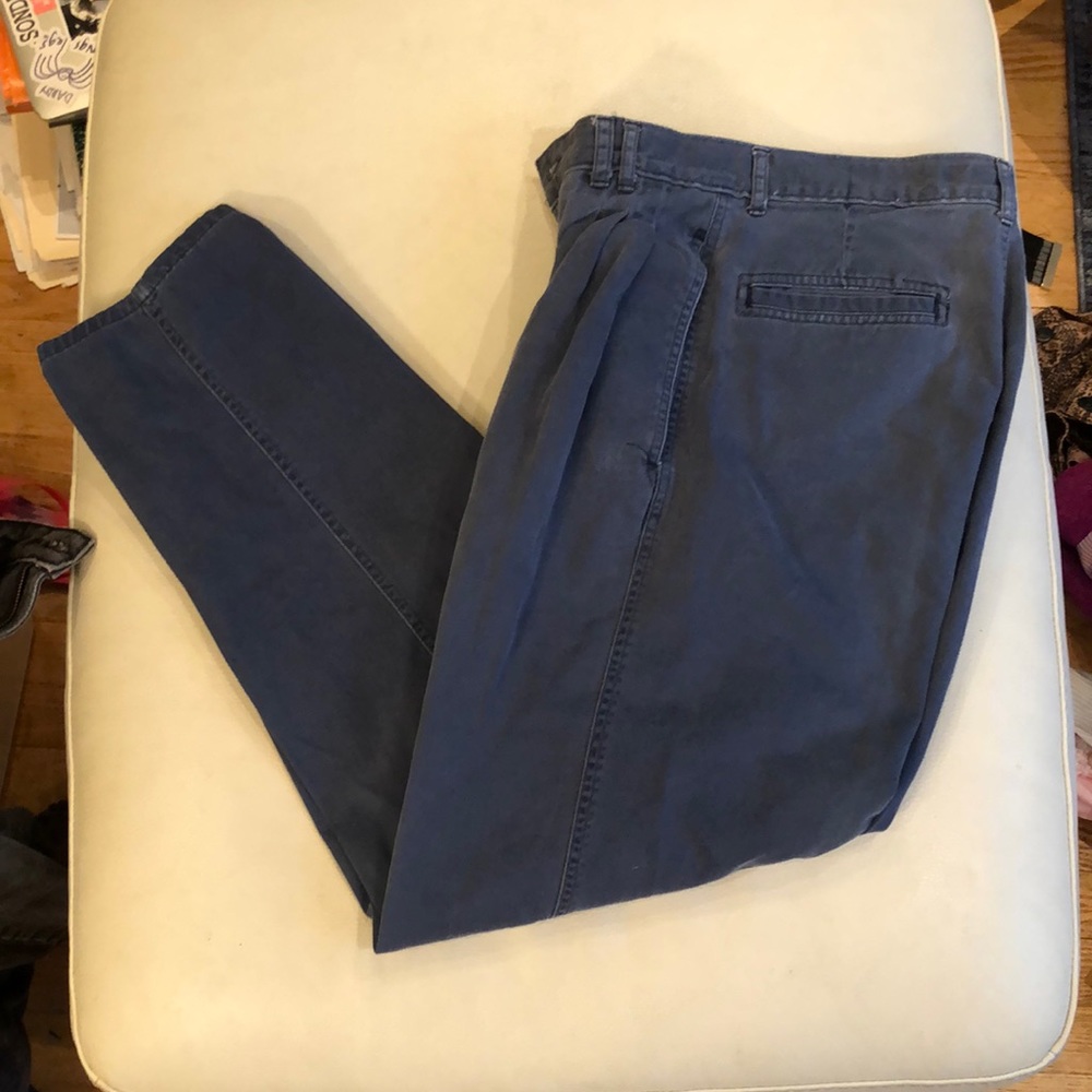 Bugle Boy men’s navy pleated front pants